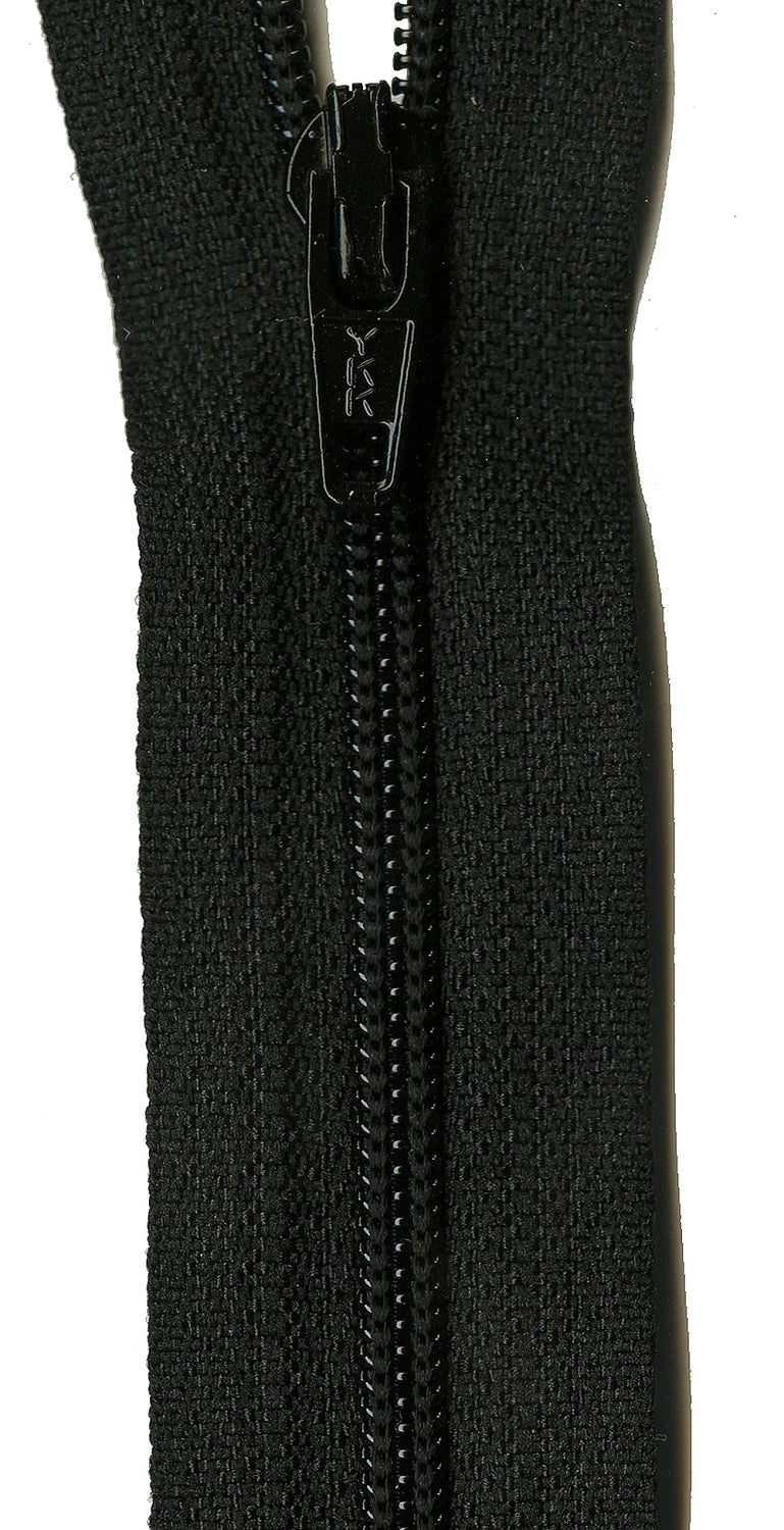 Close-up of a 14in Zipper Size 3 Basic Black with the slider centered, showing interlocked teeth on a white background.