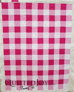 Gingham inspired baby quilt - QuiltedJoy.com