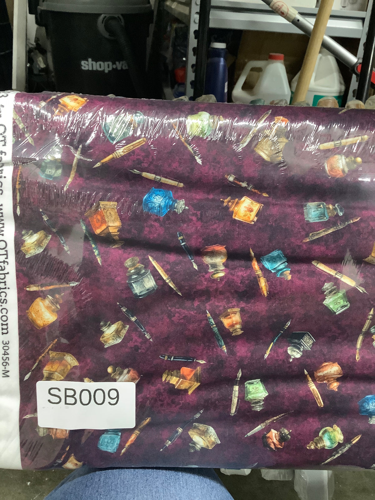 Bookworm Pen and Ink Toss quilting fabric short bolt 6 yards