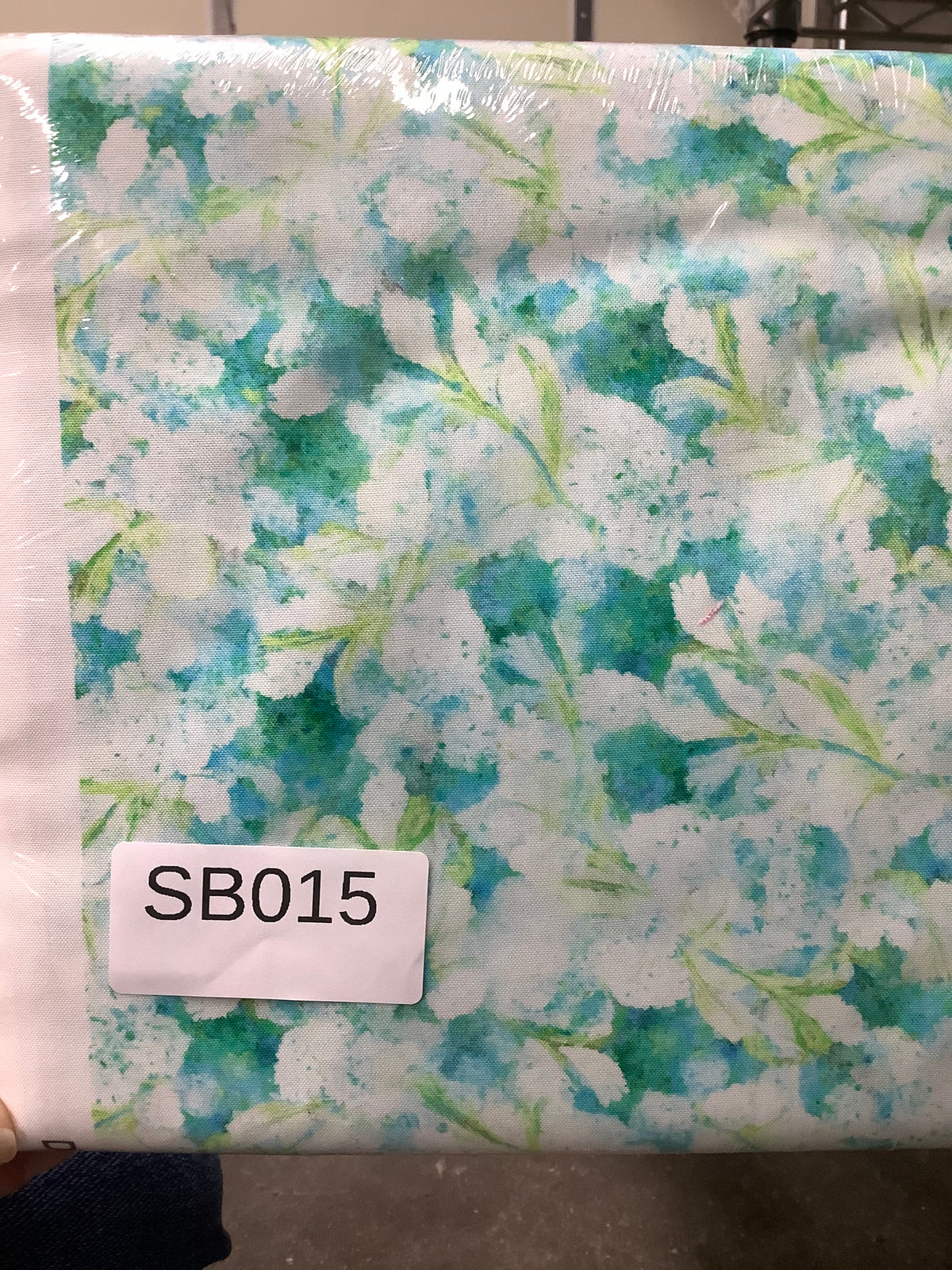 Dancing Blossoms quilting fabric short bolt 5 yards