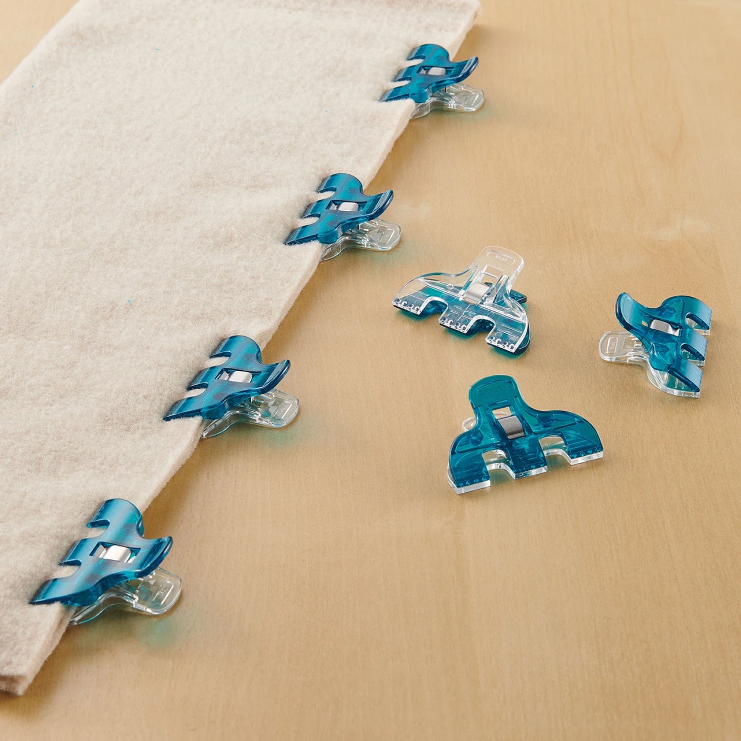 Clover 12 Piece Blue Triple Wide Wonder Clips
