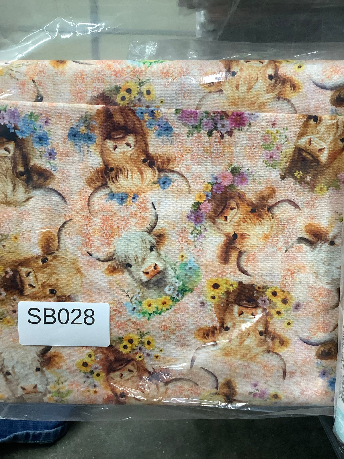 Utterly Adorable Highland Cow Floral Peach fabric short bolt 6 yards