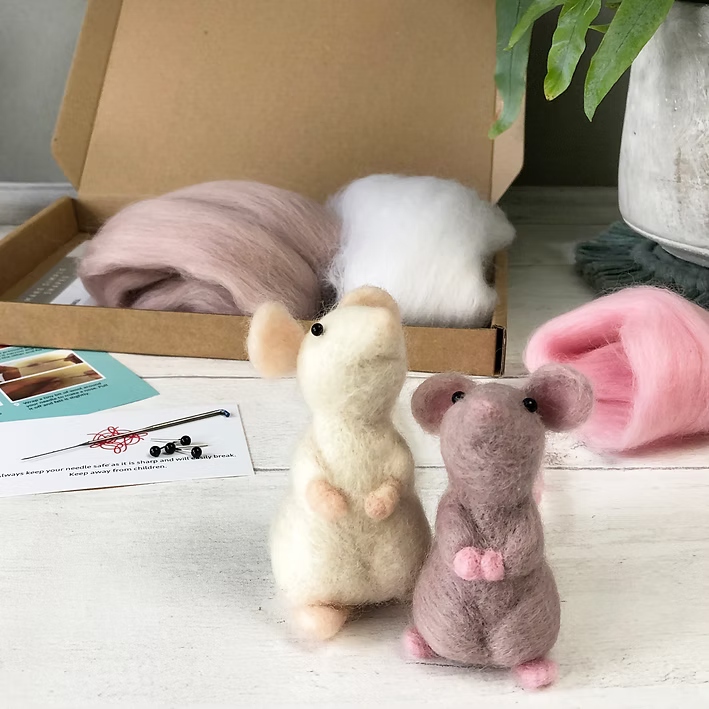 Mouse Needle Felting Kit 2ct