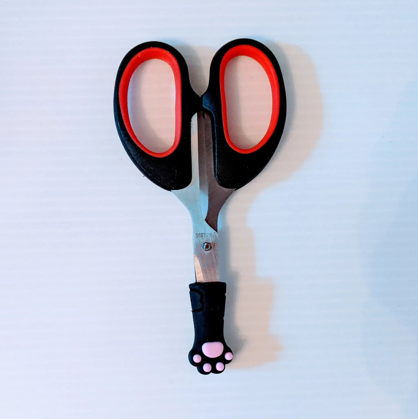 Cat Paw Scissor Tips Black