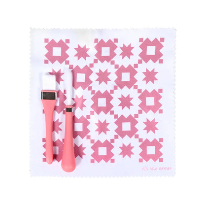 Oh Sew Clean Brush and Cloth Set - Pink