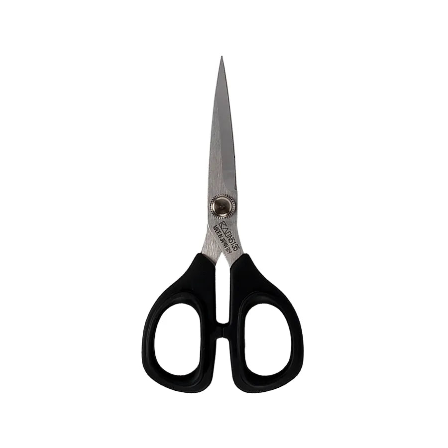 KAI Embroidery Scissors 5 1/2"