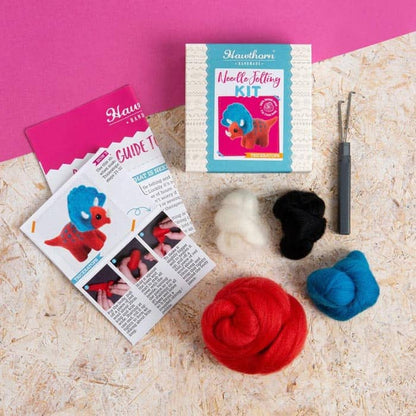 Snowman Mini Needle Felting Kit