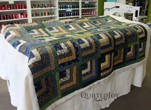 Paula's Log Cabin, quilted by Angela Huffman