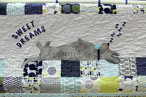 Appliqued Puppy Quilt with Free Motion Longarm Quilting