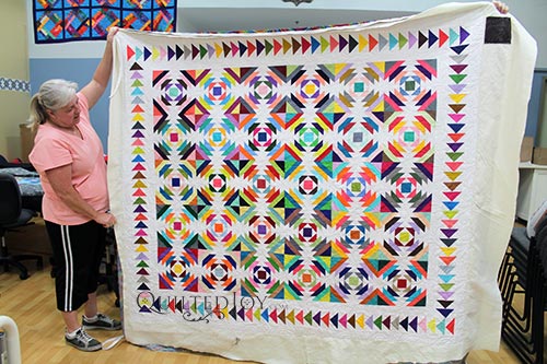 Valerie's Rainbow Pineapple Block Quilt after quilting it at Quilted Joy's Longarm Quilting Machine Rental Program
