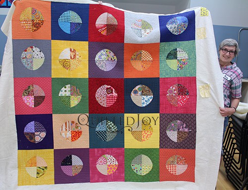 Terry's Circles quilt after longarm machine rental at Quilted Joy