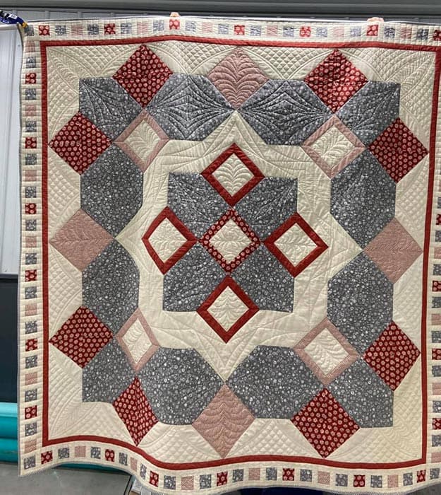 Athina's Mama Gypsy Quilt, quilted by Athina!